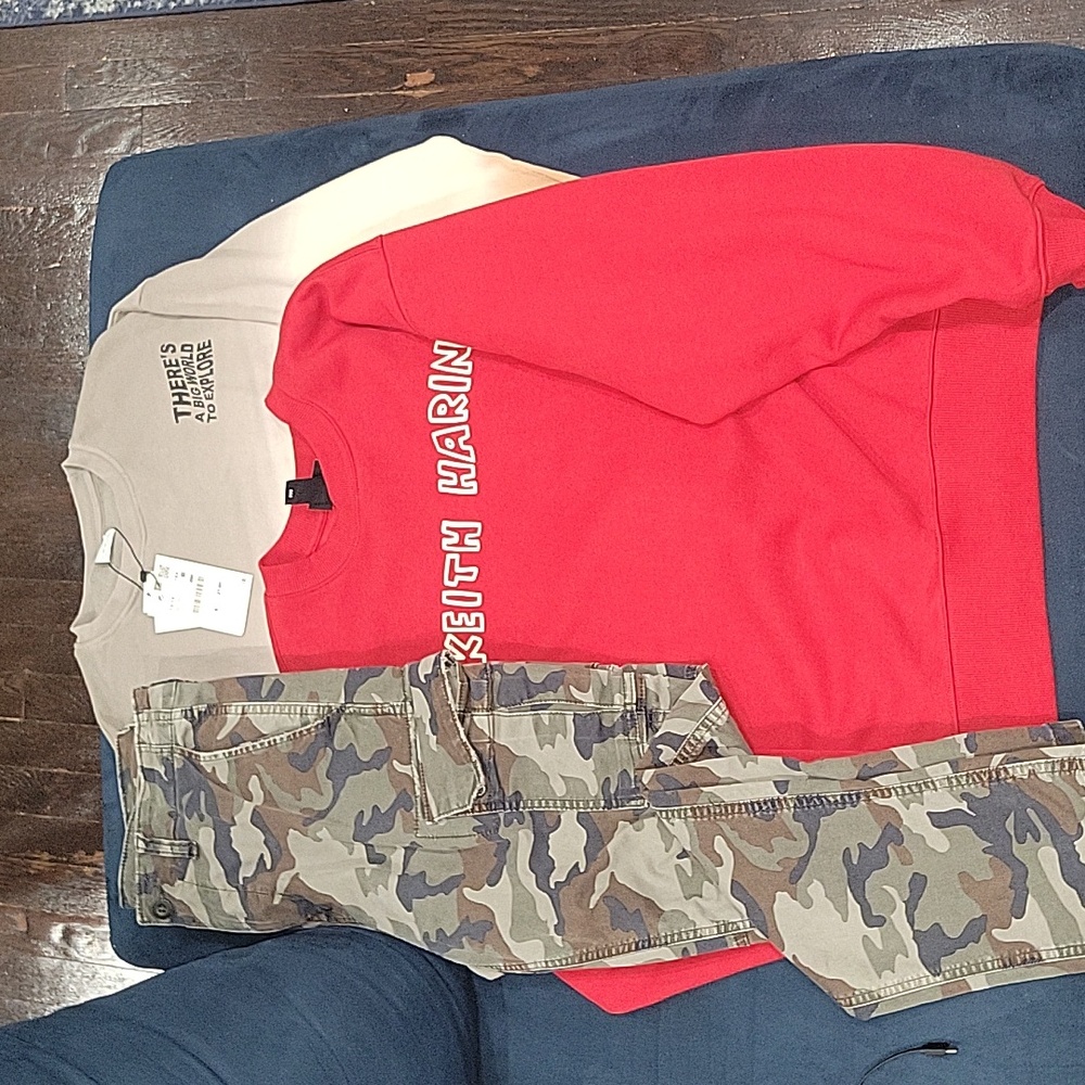 3 Men's clothing items